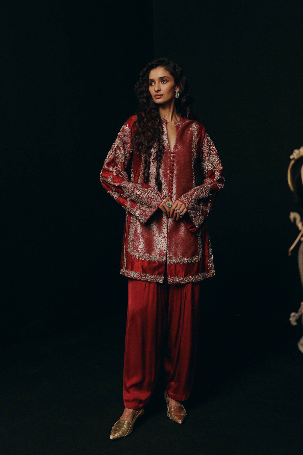 SURK NILOFER