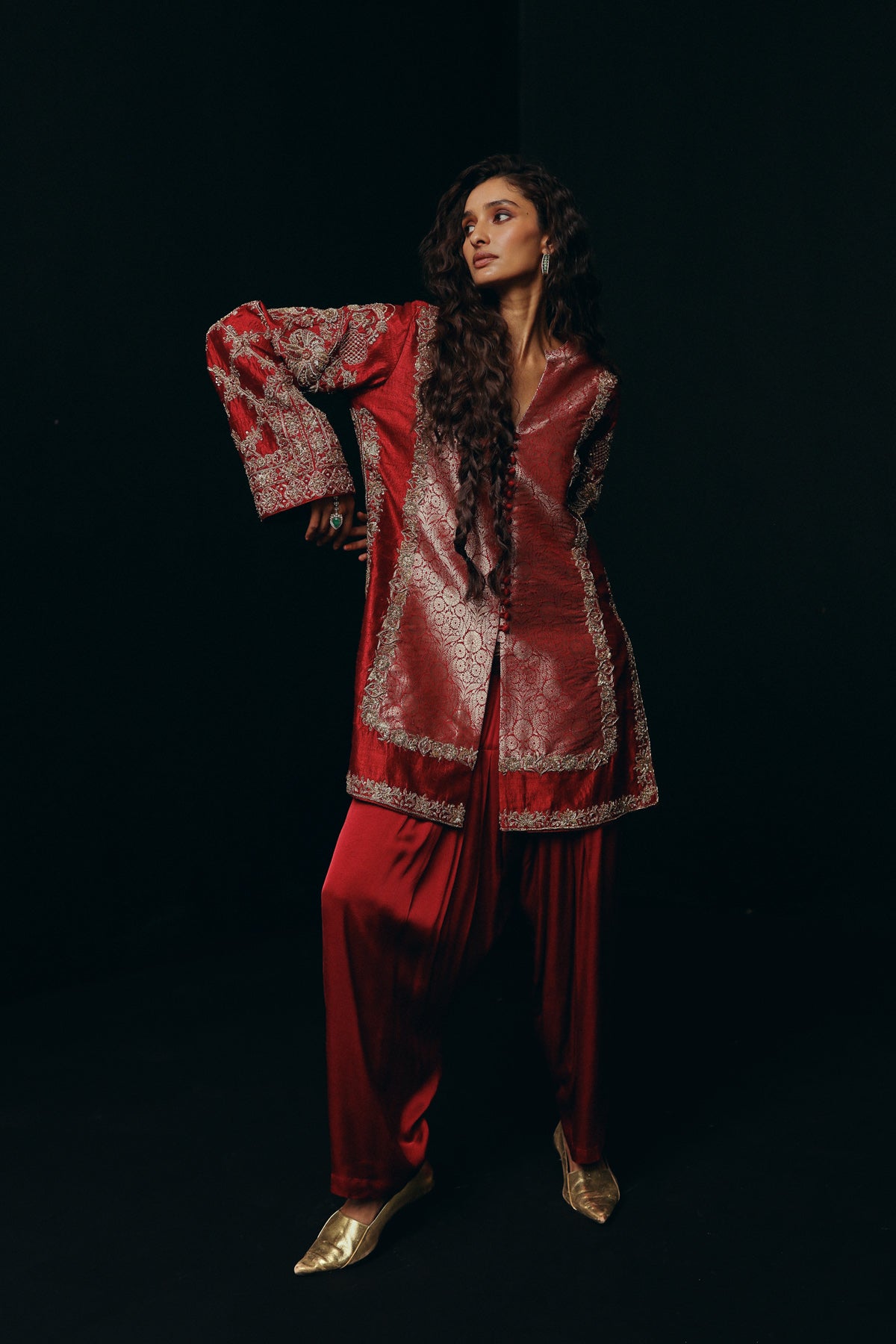 SURK NILOFER